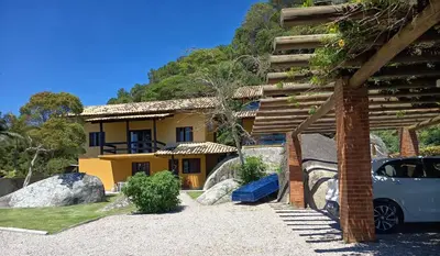 O edifício onde a casa de férias está situado