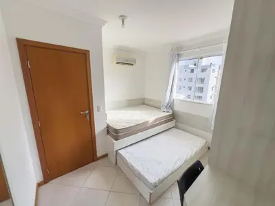 Uma cama ou camas num quarto em Cobertura Bombas
