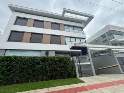 O edifício onde o apartamento está situado