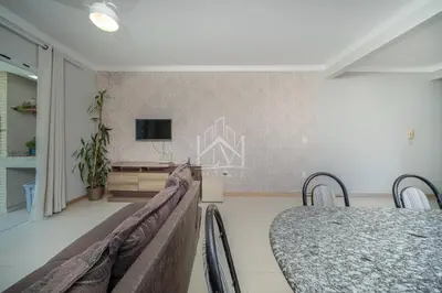 Uma televisão e/ou sistema de entretenimento em Apartamento 02 Residencial Antares