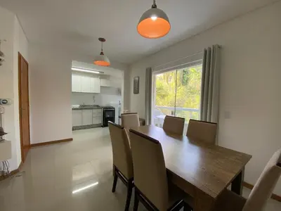 A cozinha ou kitchenette de Apto completo entre 4 Ilhas e Bombinhas!