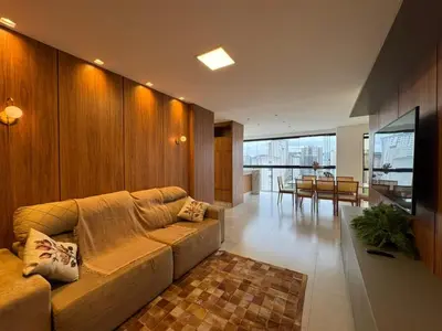 Uma área de estar em Apartamento Novo Vista Mar - Próximo ao Pier