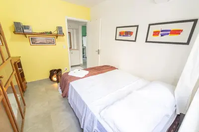 A planta de Com terraço 250m da Praia de BC