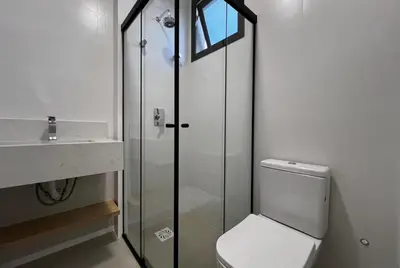 Uma casa de banho em Apartamento aconchegante á 90m da praia de Mariscal