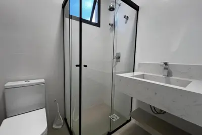 Uma casa de banho em Apartamento aconchegante á 90m da praia de Mariscal