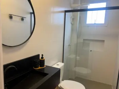 Uma casa de banho em Lindo! Apartamento na Praia de Palmas - DE03J