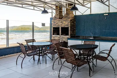 A planta de Duplex com vista mar deslumbrante RAT002