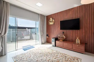 A planta de Duplex com vista mar deslumbrante RAT002