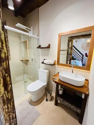 Uma casa de banho em Cabana na Natureza Com Hidro - Baoba Suites
