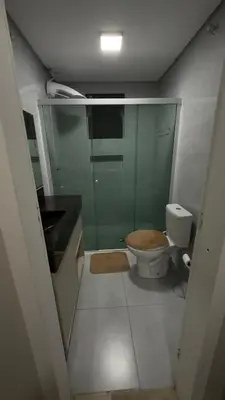 Uma casa de banho em Confortável Studio BC