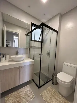 Uma casa de banho em Apartamento Praia de Palmas Governador Celso Ramos SC - 300mts do mar