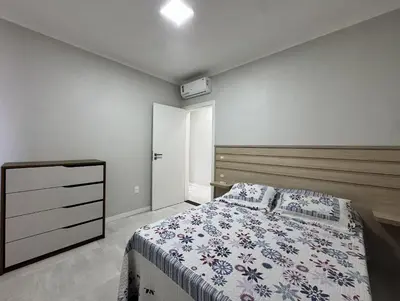 A planta de Casa das Seringueiras a 6 minutos da Praia de Palmas, com 4 quartos