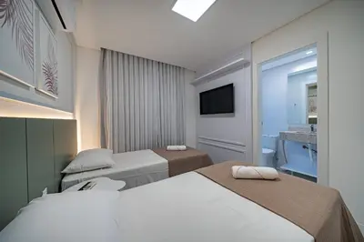 A planta de Farol de Bombas 101 - Apartamento Premium na Avenida Principal 3 Suítes e Vista Mar - Praia de Bombas