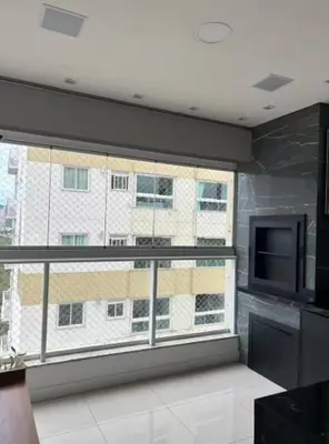 Uma varanda ou terraço em Apartamento proximo ao mar no melhor da Meia Praia