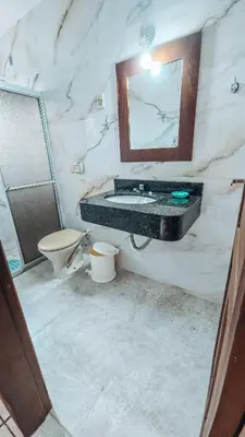Uma casa de banho em Sobrado da Salete Térreo