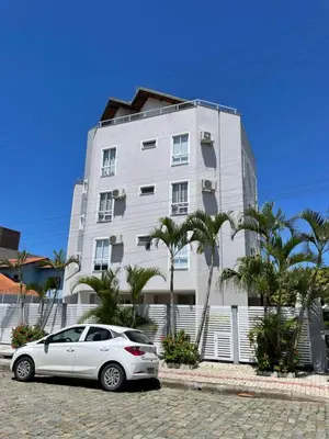 O edifício onde o apartamento está situado