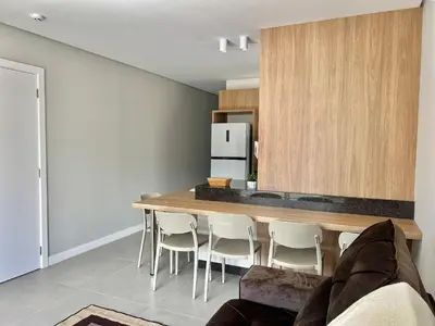 A cozinha ou kitchenette de Lindo! Apartamento na Praia de Palmas - CI03J