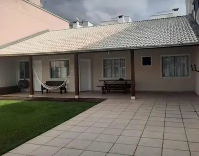 O edifício onde a casa de férias está situado