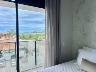 A planta de Lindo! Apto com piscina na Praia de Palmas. DK02J