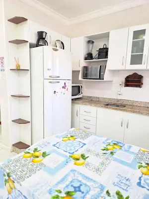 A cozinha ou kitchenette de Refugio Bombinhas - Residencial Maria Olga