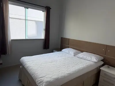 A planta de Amplo Apartamento 3 Quartos a 100m da Praia do Mariscal com Vista para o Mar