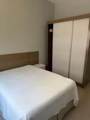 A planta de Amplo Apartamento 3 Quartos a 100m da Praia do Mariscal com Vista para o Mar