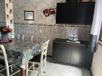 A cozinha ou kitchenette de casa morada da praia