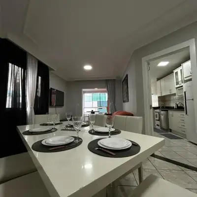 Apartamento a 60m da praia com ar-condicionado