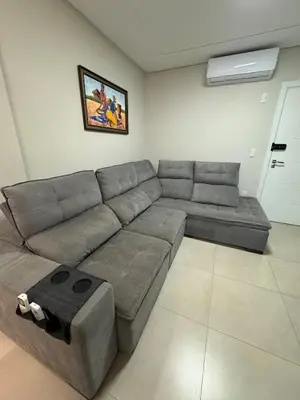 Uma área de estar em Meia Praia - 5 min to Russi Shopping