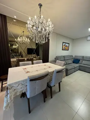 Uma área de estar em Meia Praia - 5 min to Russi Shopping