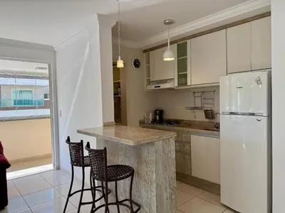 A cozinha ou kitchenette de Ed. Jardim Cristal - Excelente localização em Bombas, Bombinhas/SC