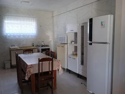A cozinha ou kitchenette de Casa em Bombinhas- praia de Zimbros
