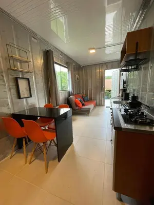 A cozinha ou kitchenette de Estudio Praia do Estaleiro - Balneário Camboriú