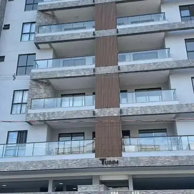 Apto espaçoso Praia de Bombas