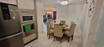 A cozinha ou kitchenette de Casa na Praia do Araçá, Porto Belo