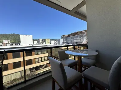 A planta de Oásis do Atlântico 402 A – Apartamento amplo em condomínio completo a apenas 5 minutos da Praia de Palmas