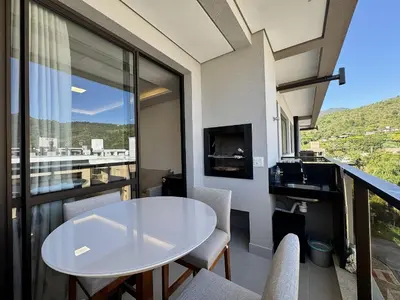 A planta de Oásis do Atlântico 402 A – Apartamento amplo em condomínio completo a apenas 5 minutos da Praia de Palmas