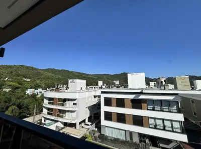 A planta de Oásis do Atlântico 402 A – Apartamento amplo em condomínio completo a apenas 5 minutos da Praia de Palmas