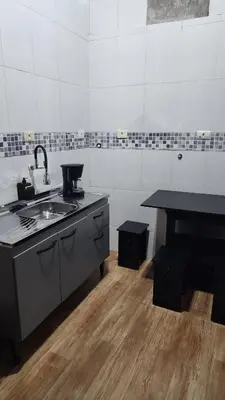 A planta de Loft para 4 pessoas, moderno 7 min da praia de carro!