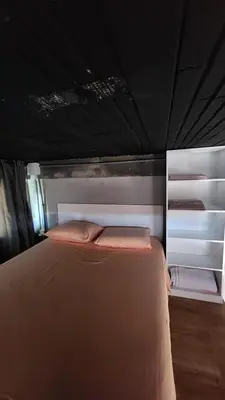A planta de Loft para 4 pessoas, moderno 7 min da praia de carro!