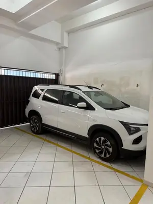 A planta de Apto Meia Praia com vista mar