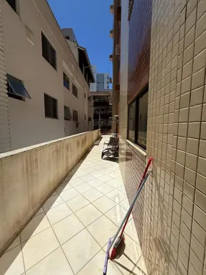 A planta de Apto Meia Praia com vista mar