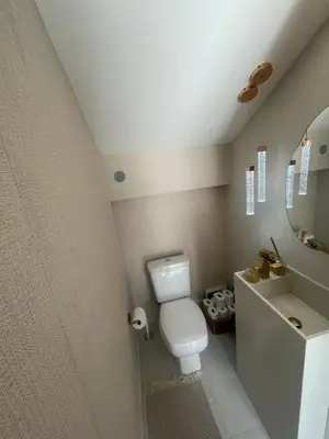 Uma casa de banho em Alugo casa perfeita há 4km da Praia Central de Balneário Camboriú