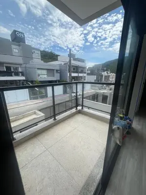 Uma varanda ou terraço em Alugo casa perfeita há 4km da Praia Central de Balneário Camboriú