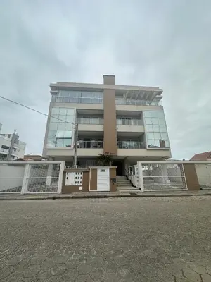 O edifício onde o apartamento está situado