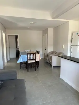 Uma área de estar em Cobertura em Bombas