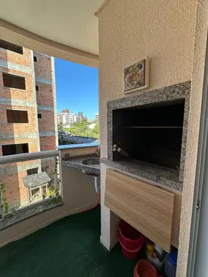 A cozinha ou kitchenette de Apartamento em Bombas