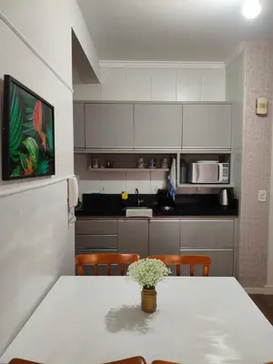 A cozinha ou kitchenette de Apartamento em Bombas