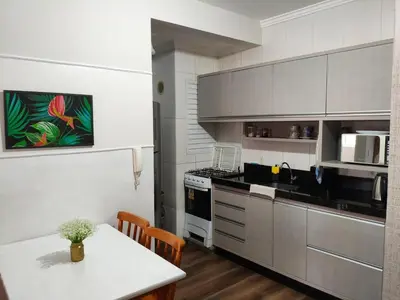 A cozinha ou kitchenette de Apartamento em Bombas