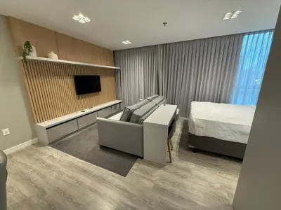 Uma televisão e/ou sistema de entretenimento em JD Village